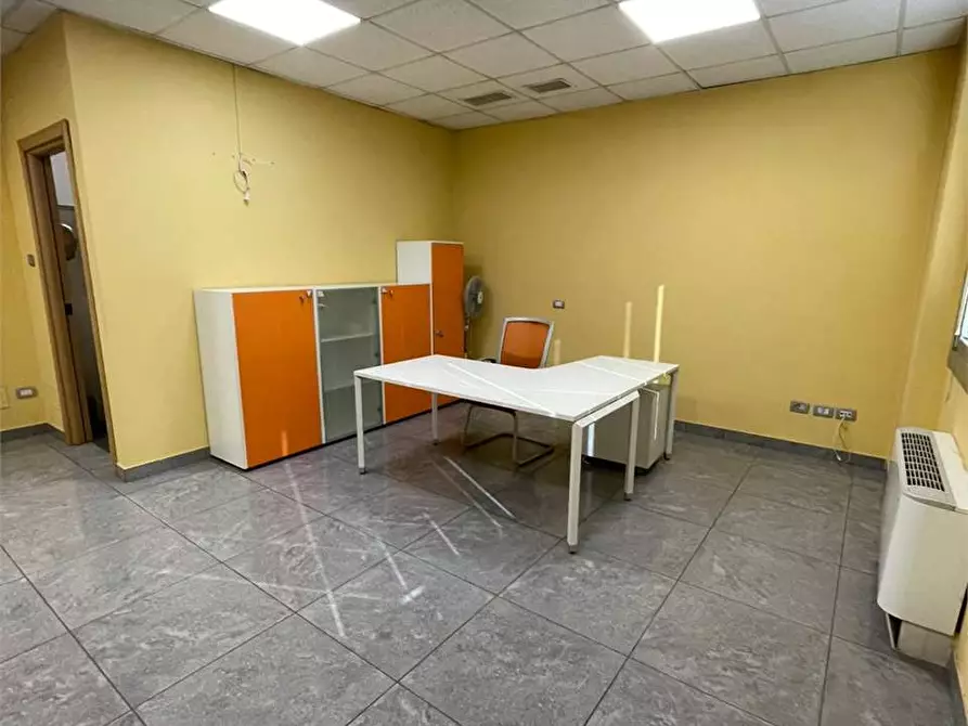 Immagine 2 di Ufficio in affitto  a Frosinone