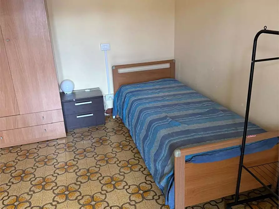 Immagine 8 di Stanza singola in affitto  a Frosinone