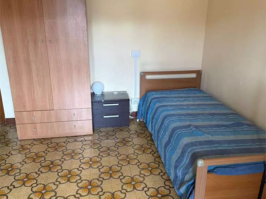 Immagine 10 di Stanza singola in affitto  a Frosinone