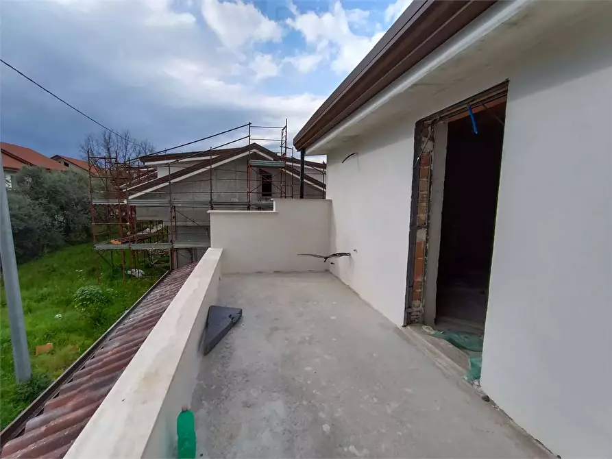 Immagine 23 di Villa in vendita  a Torrice