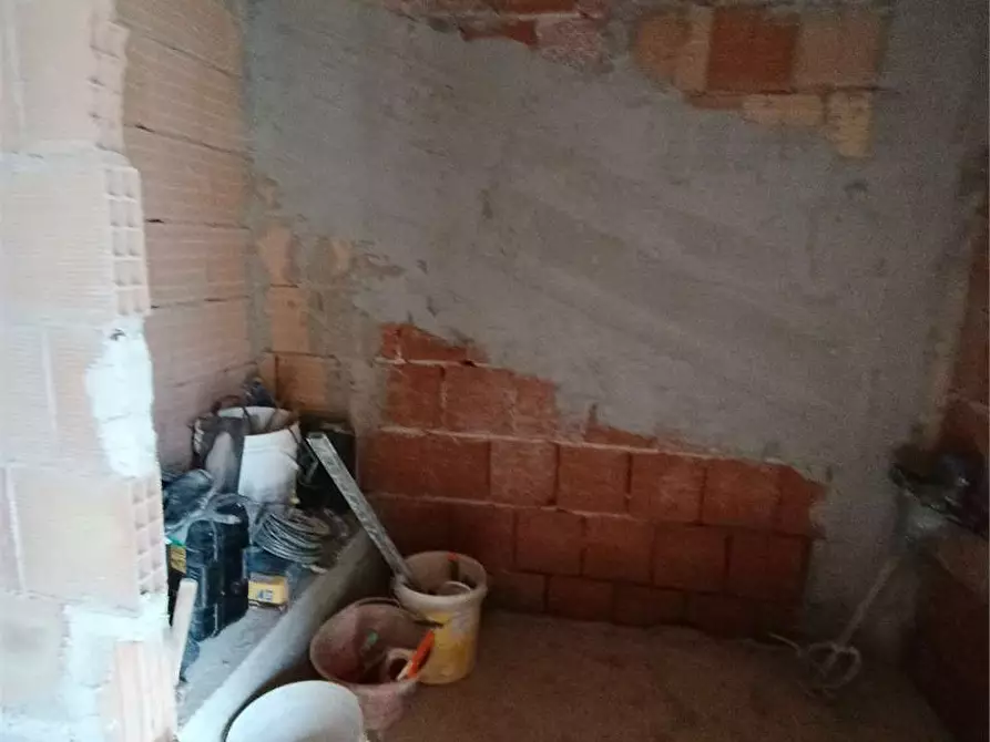 Immagine 25 di Villa in vendita  a Torrice