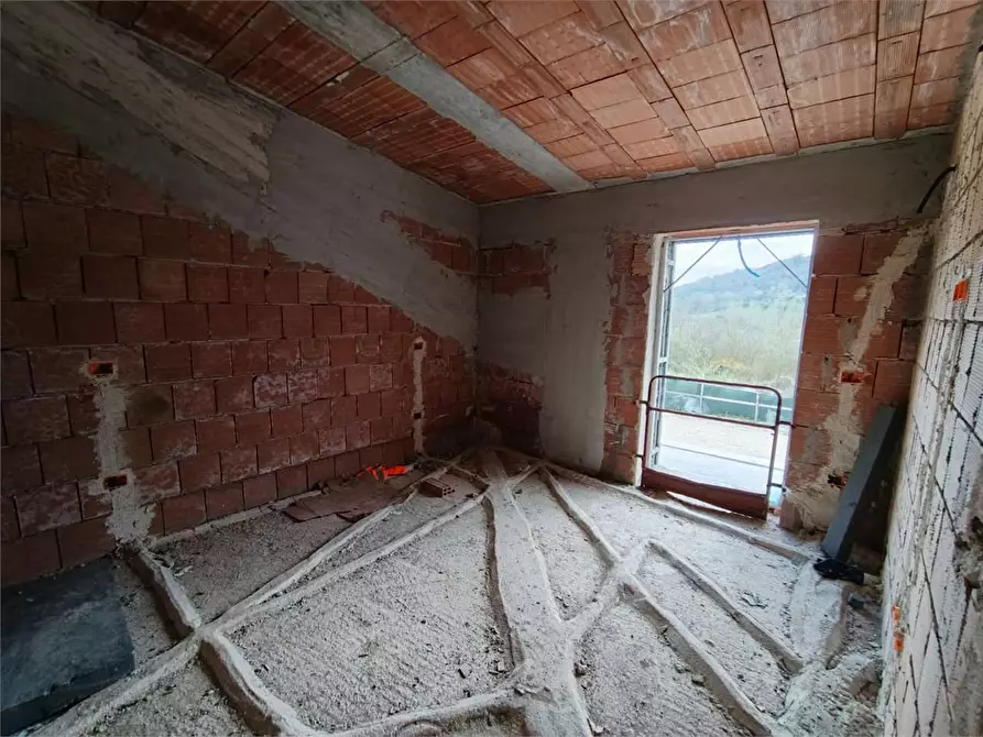 Immagine 27 di Villa in vendita  a Torrice