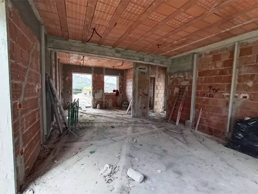 Immagine 30 di Villa in vendita  a Torrice