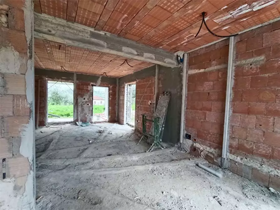 Immagine 33 di Villa in vendita  a Torrice