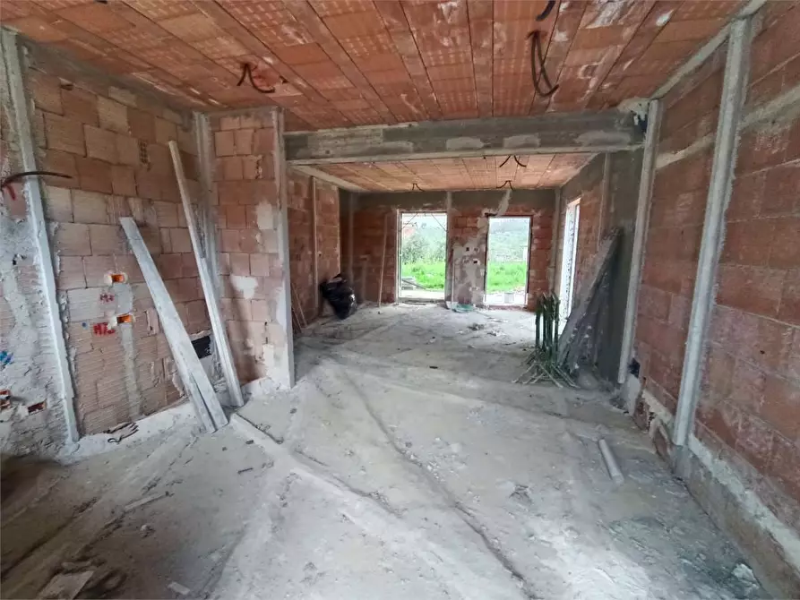 Immagine 35 di Villa in vendita  a Torrice