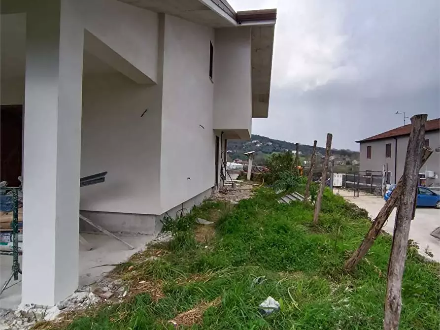 Immagine 36 di Villa in vendita  a Torrice