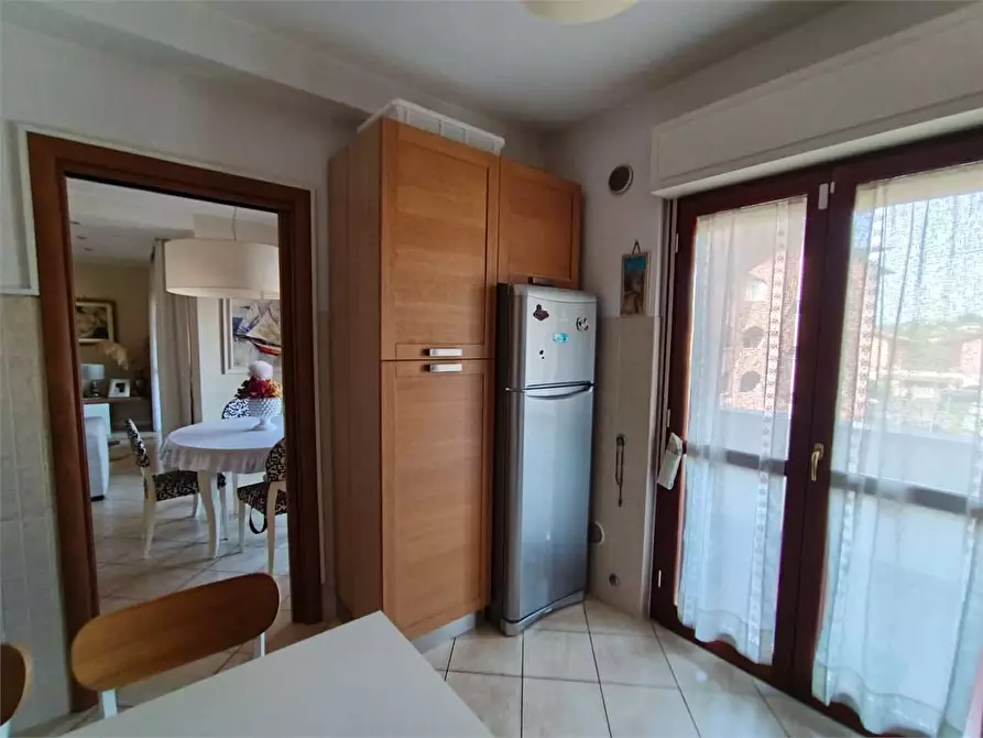 Immagine 27 di Quadrilocale in vendita  in piazza Vittorio Bachelet  13 a Ferentino