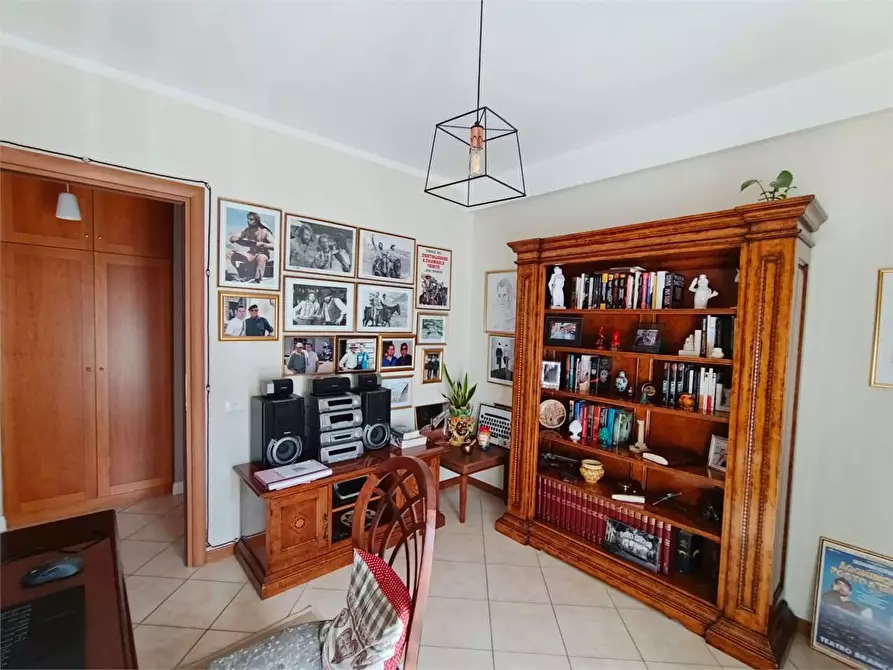 Immagine 36 di Quadrilocale in vendita  in piazza Vittorio Bachelet  13 a Ferentino