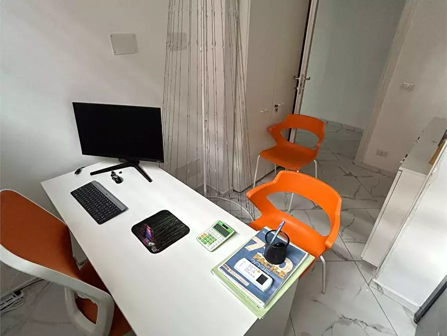 Immagine 5 di Stanza singola in affitto  a Frosinone