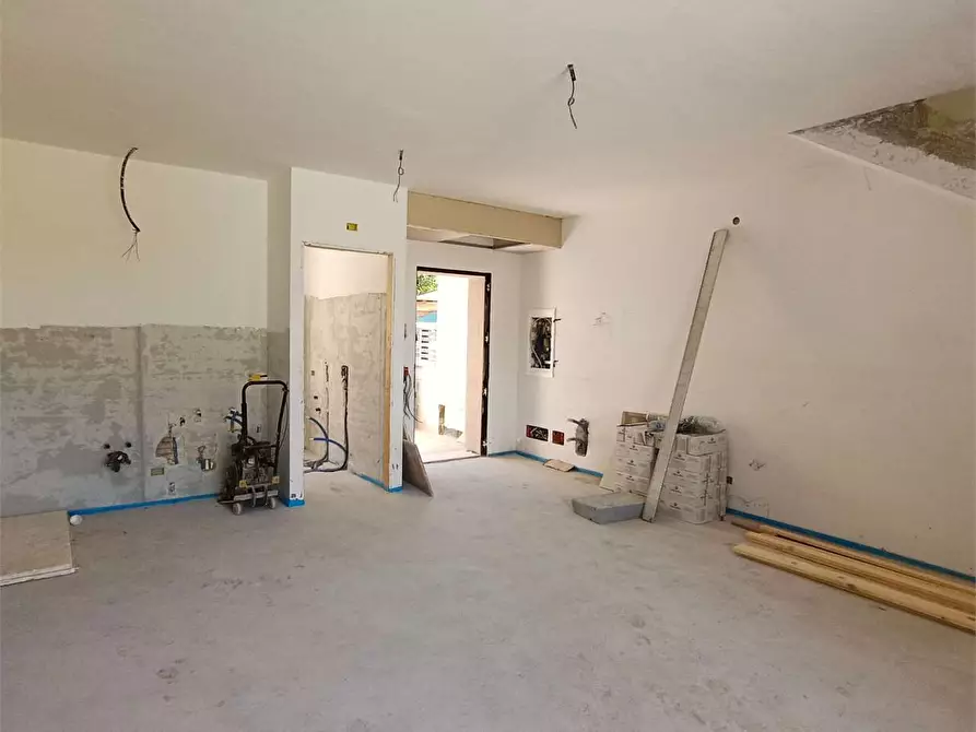 Immagine 19 di Villetta a schiera in vendita  in via marittima a Frosinone
