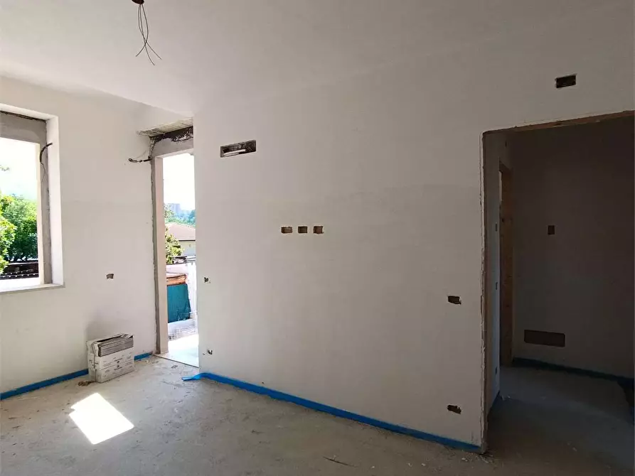 Immagine 37 di Villetta a schiera in vendita  in via marittima a Frosinone