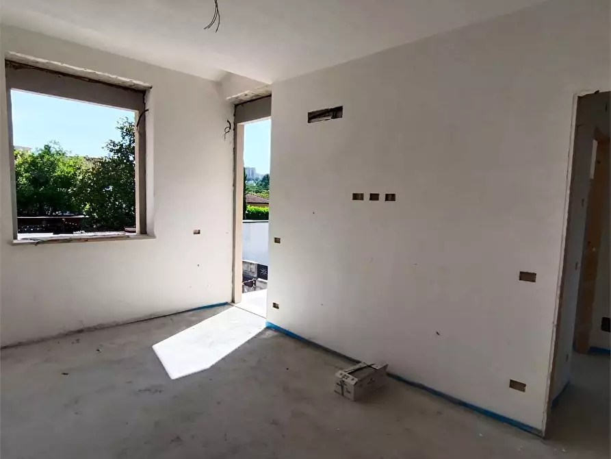 Immagine 45 di Villetta a schiera in vendita  in via marittima a Frosinone