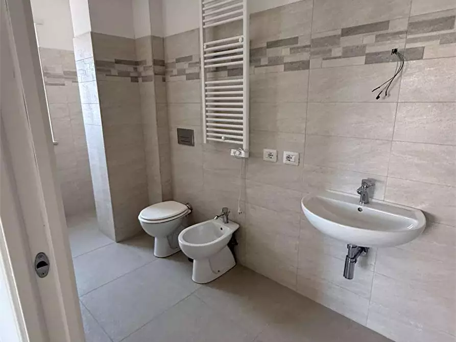 Immagine 22 di Appartamento in vendita  in VIA MARIA a Frosinone