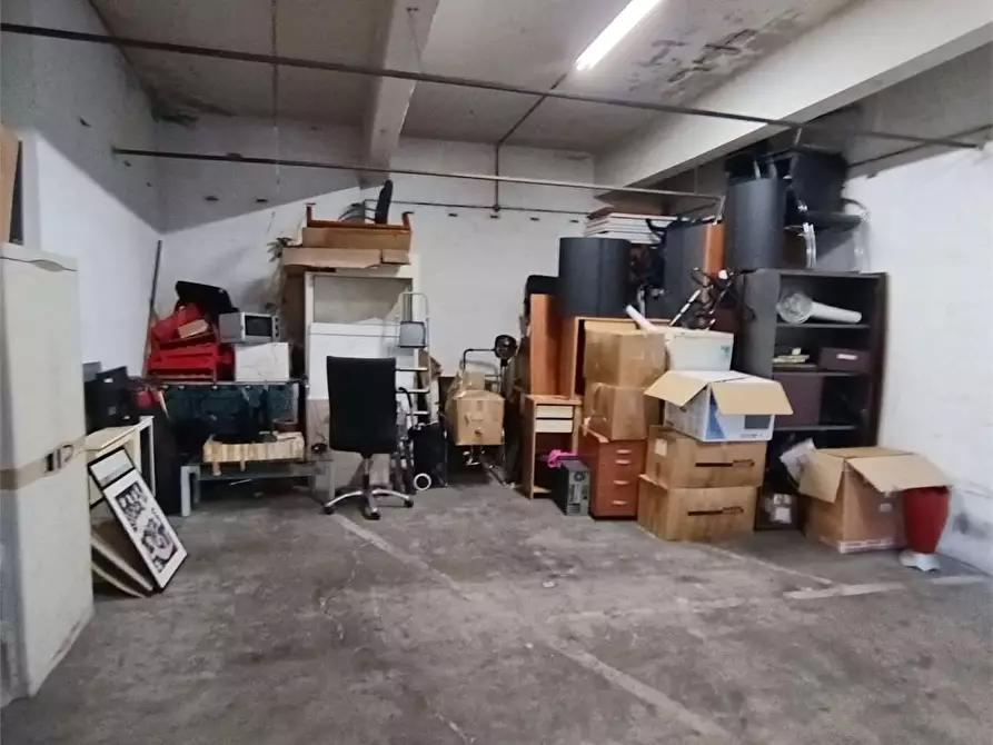 Immagine 4 di Garage in vendita  a Frosinone