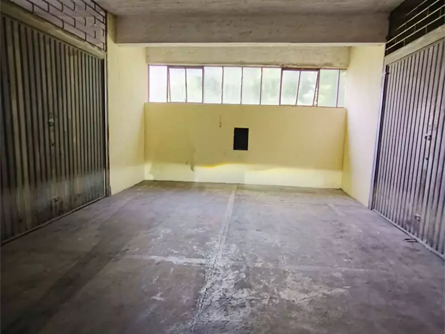 Immagine 6 di Garage in vendita  a Frosinone