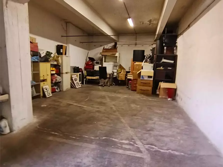 Immagine 7 di Garage in vendita  a Frosinone