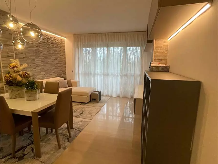 Immagine 9 di Appartamento in vendita  in Via Alberto Sordi a Frosinone