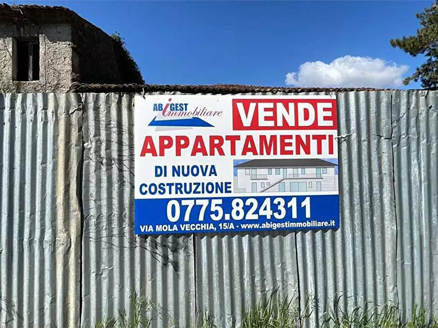 Immagine 1 di Appartamento in vendita  a Frosinone