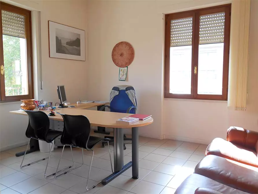 Immagine 1 di Ufficio in vendita  in Via San Marco a Lucca