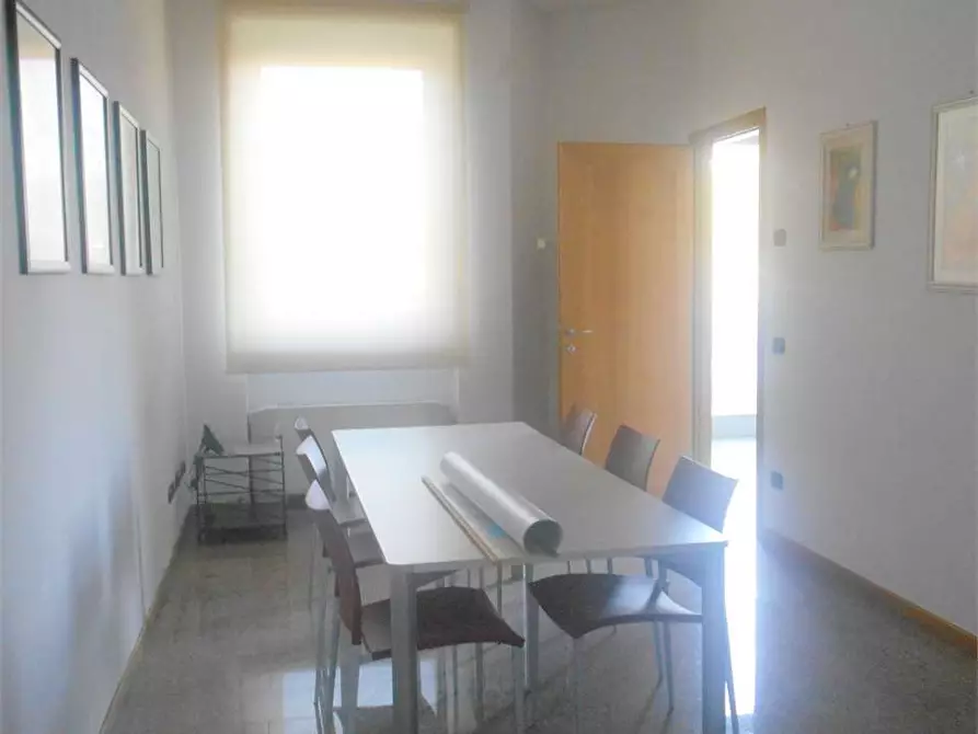 Immagine 8 di Capannone industriale in vendita  a Capannori