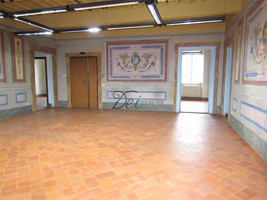 Immagine 2 di Ufficio in affitto  a Capannori