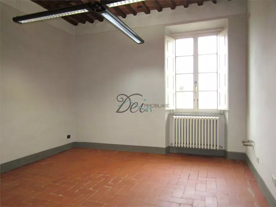 Immagine 3 di Ufficio in affitto  a Capannori