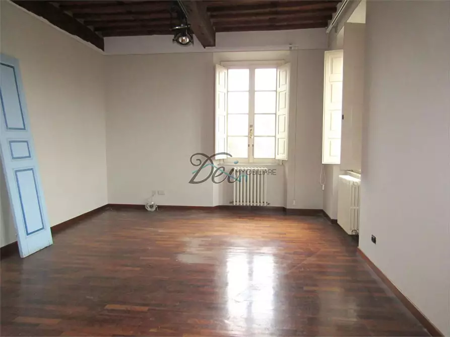 Immagine 7 di Ufficio in affitto  a Capannori