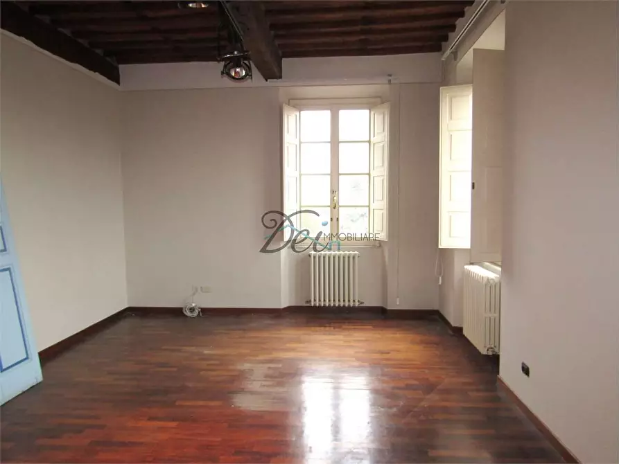 Immagine 6 di Ufficio in affitto  a Capannori