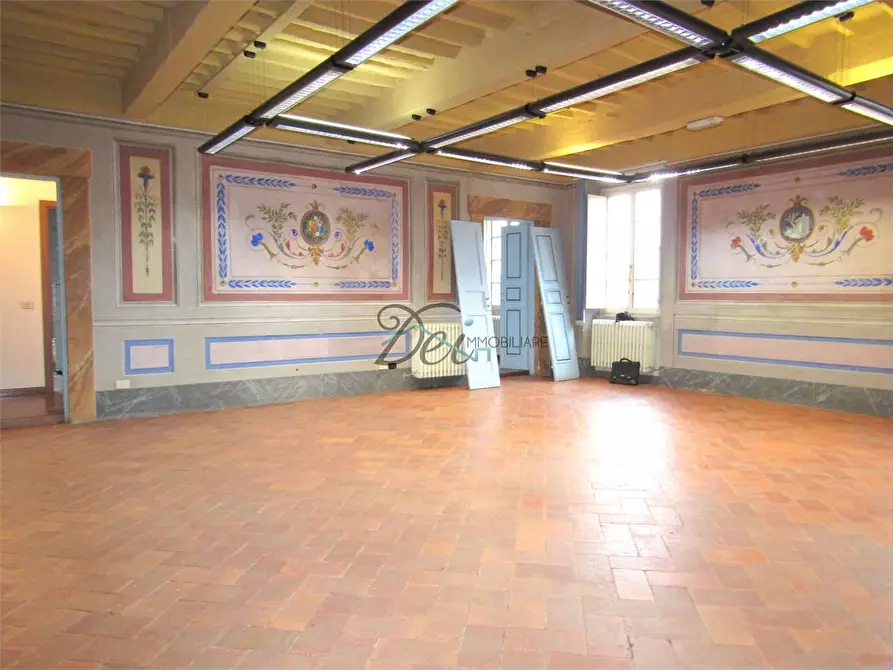 Immagine 4 di Ufficio in affitto  a Capannori