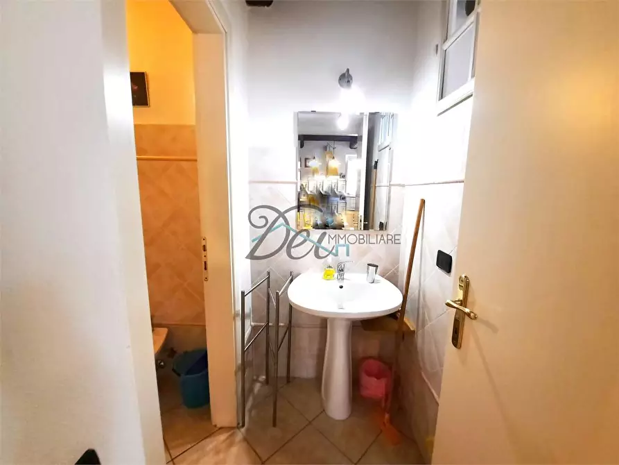 Immagine 32 di Rustico / casale in vendita  in via di san ginese 71 a Capannori