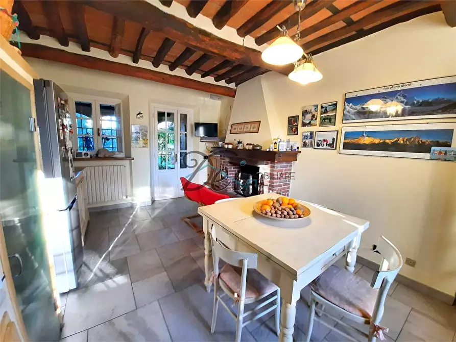 Immagine 9 di Rustico / casale in vendita  in via di san ginese 71 a Capannori