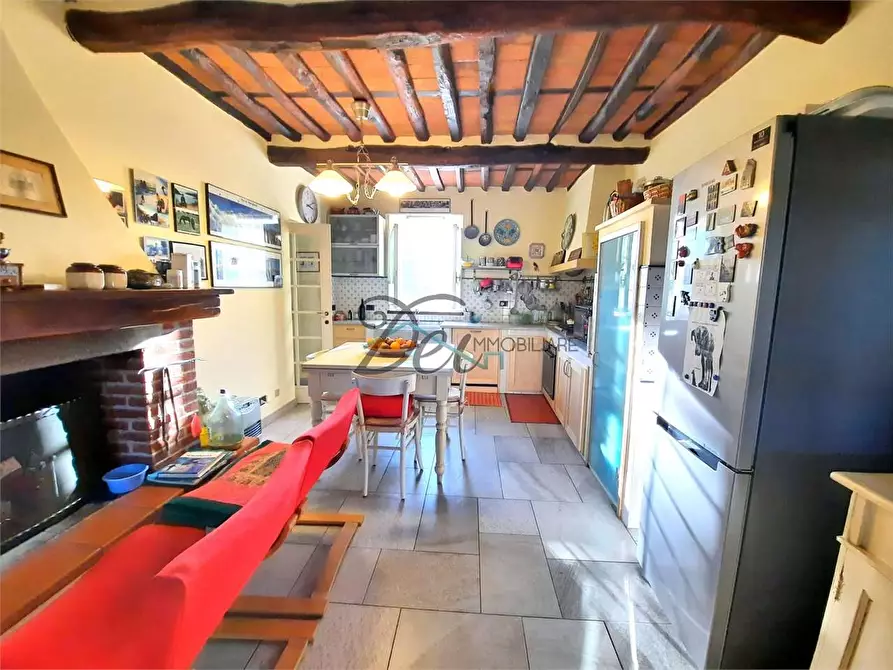 Immagine 11 di Rustico / casale in vendita  in via di san ginese 71 a Capannori