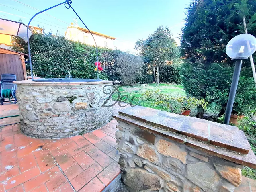 Immagine 16 di Rustico / casale in vendita  in via di san ginese 71 a Capannori