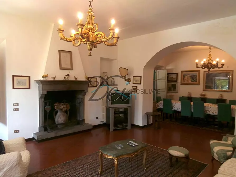 Immagine 10 di Villa in vendita  a Bagni Di Lucca
