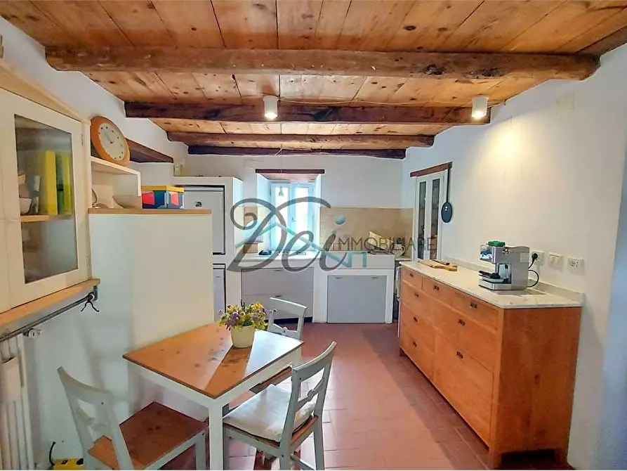 Immagine 19 di Rustico / casale in vendita  a Molazzana