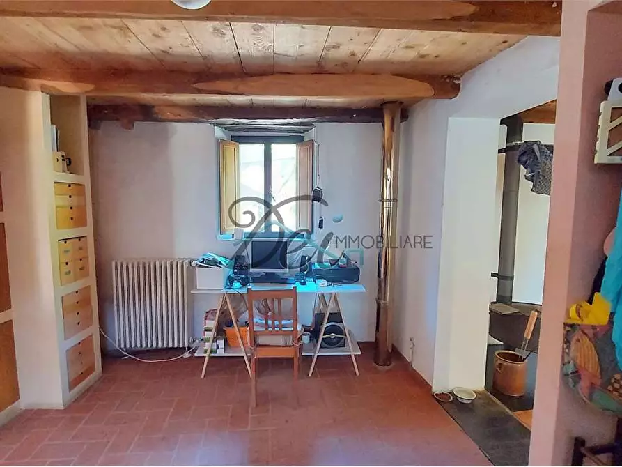 Immagine 24 di Rustico / casale in vendita  a Molazzana