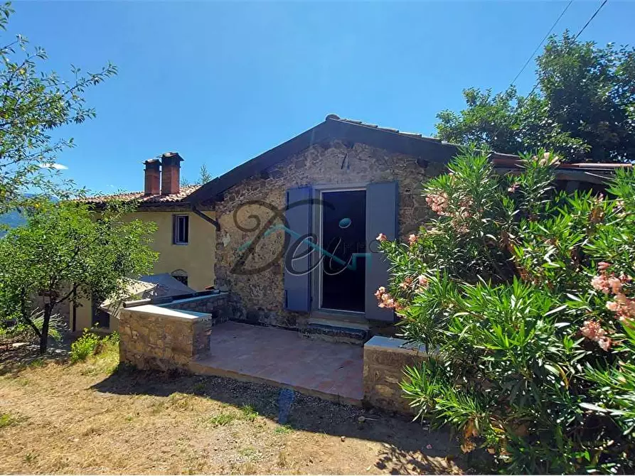 Immagine 12 di Rustico / casale in vendita  a Molazzana