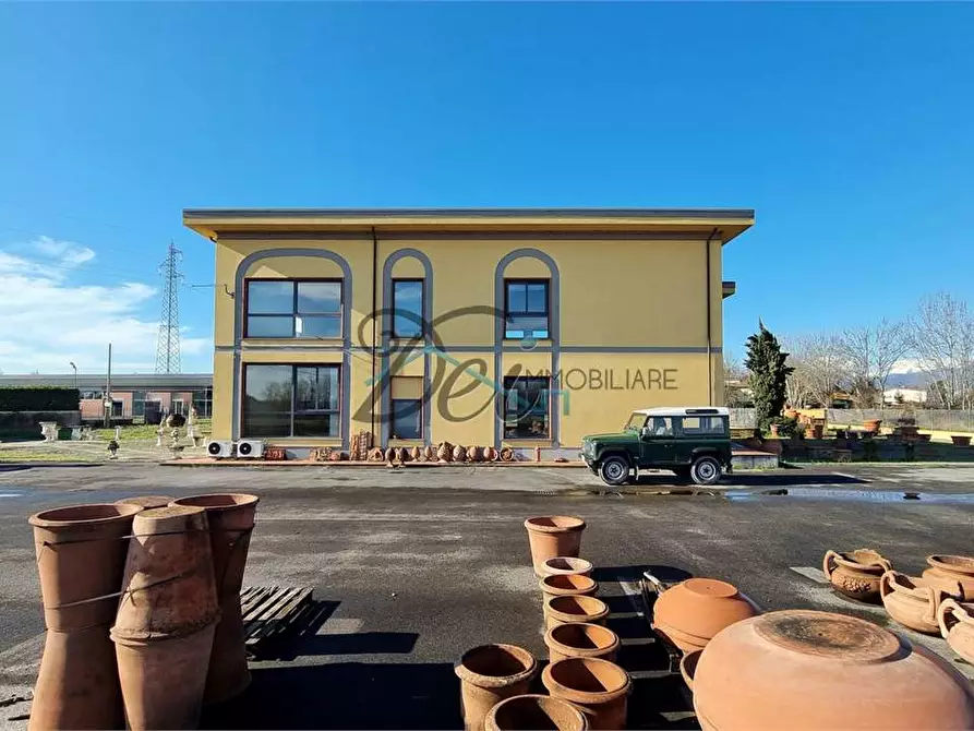 Immagine 4 di Negozio in affitto  in Via Pesciatina 200 a Capannori