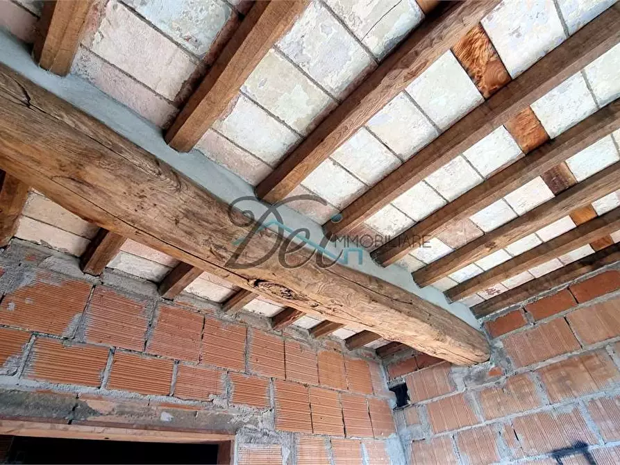 Immagine 26 di Villa in vendita  in via di piaggiori basso 35 a Capannori