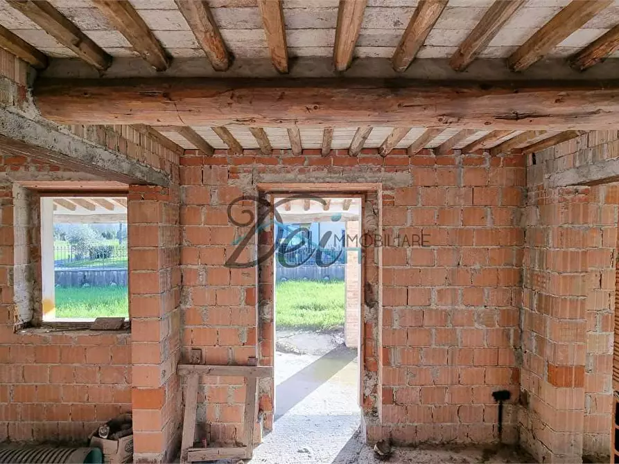 Immagine 16 di Villa in vendita  in via di piaggiori basso 35 a Capannori