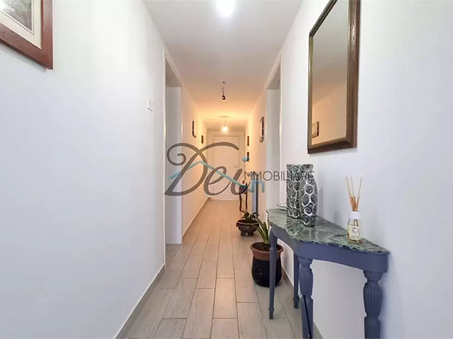 Immagine 18 di Villa in vendita  in via lombarda a Capannori