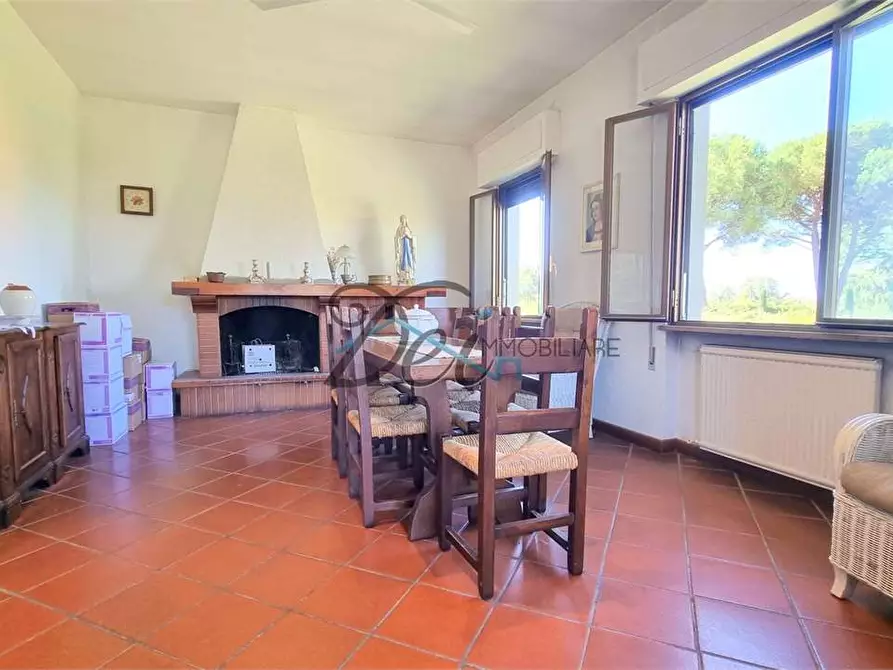 Immagine 28 di Villa in vendita  in via lombarda a Capannori