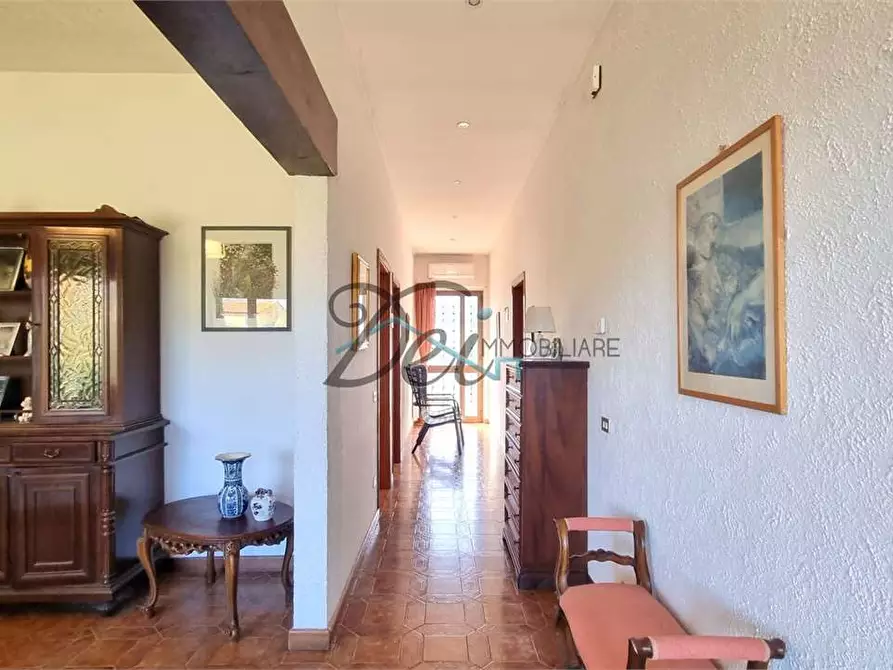 Immagine 27 di Villa in vendita  in via lombarda a Capannori