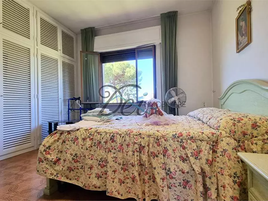 Immagine 36 di Villa in vendita  in via lombarda a Capannori