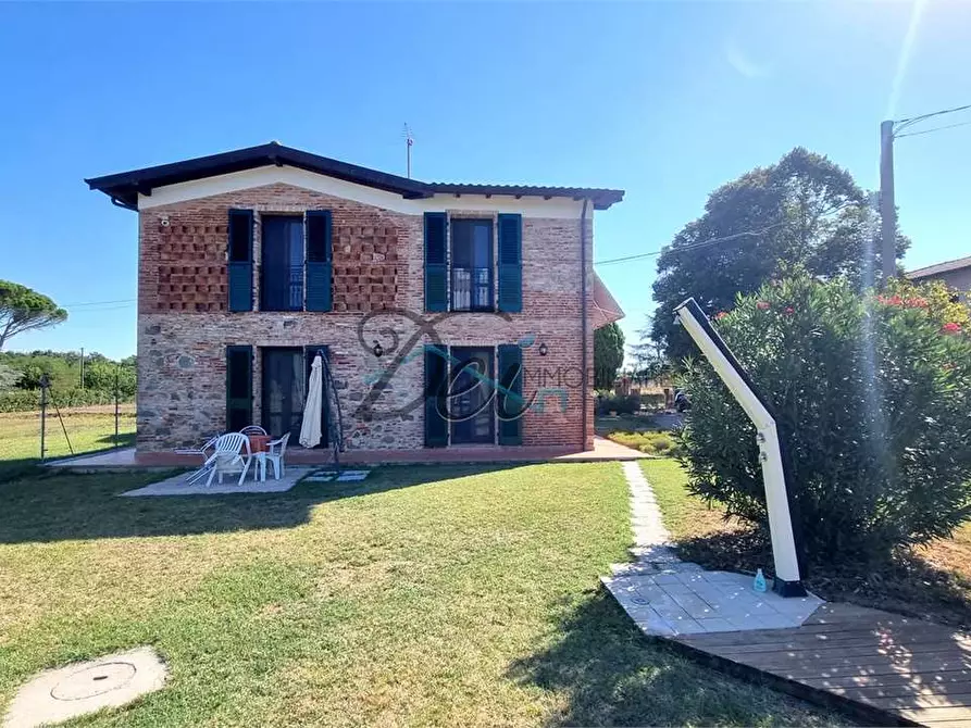 Immagine 8 di Rustico / casale in vendita  a Pisa