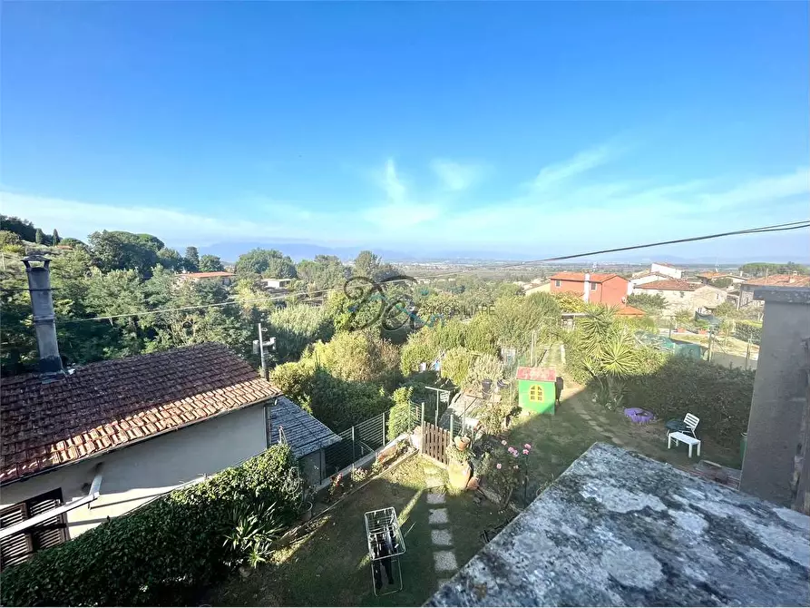 Immagine 6 di Porzione di casa in vendita  in Via della lama  a Capannori