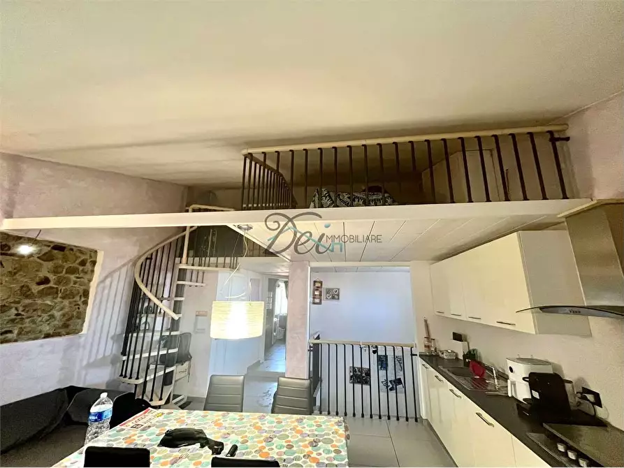 Immagine 8 di Porzione di casa in vendita  in Via della lama  a Capannori