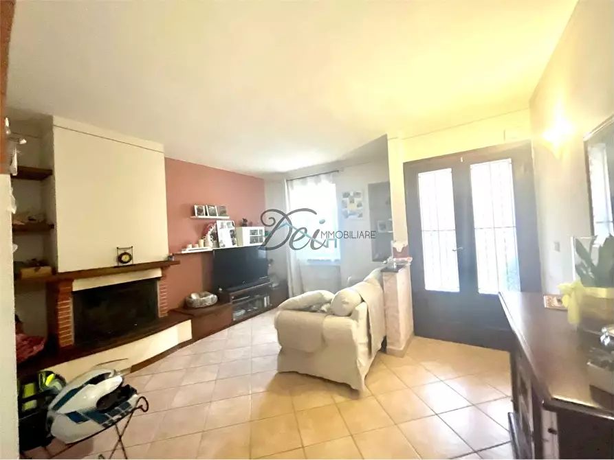 Immagine 17 di Porzione di casa in vendita  in Via della lama  a Capannori