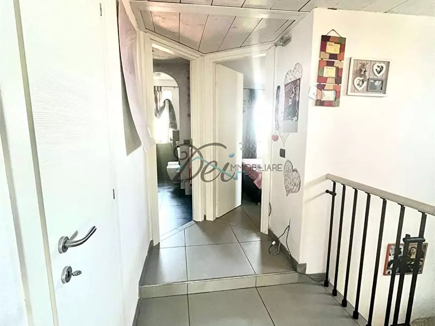 Immagine 20 di Porzione di casa in vendita  in Via della lama  a Capannori