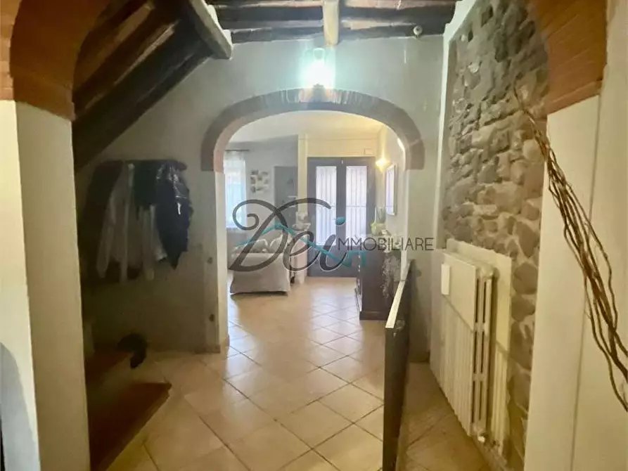 Immagine 24 di Porzione di casa in vendita  in Via della lama  a Capannori